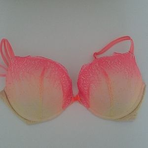 Victoria's Secret Very Sexy Plunge 34DD